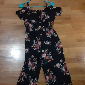 Floral off the shoulder jumper.